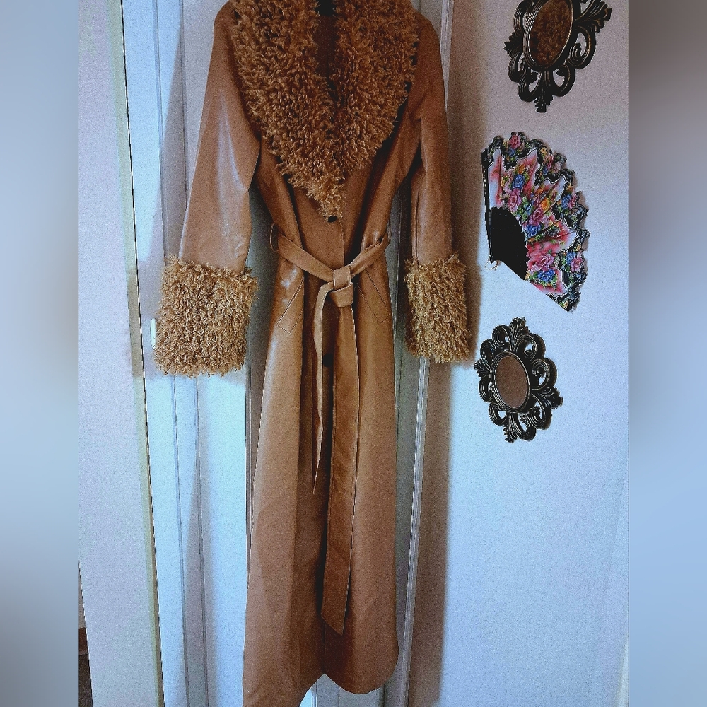 Fashion Nova Tan Trench Coat with Faux Fur Trim - Picture 7 of 7